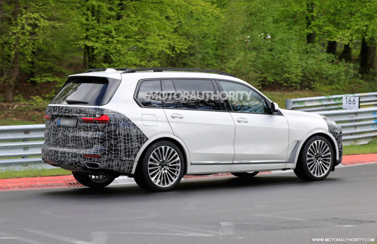 Bmw x7 2023 рестайлинг